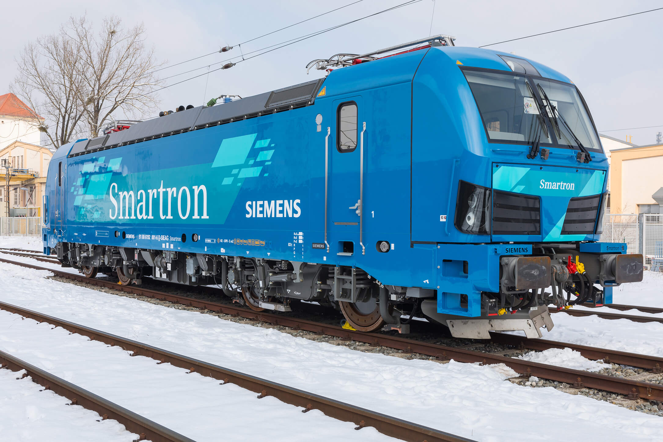 Acquisition of 10 newbuilt electric locomotives for rail freight operations in Germany